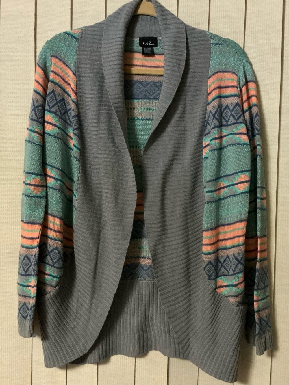 Rue21 Women’s Gray Cardigan Mint Coral Patterned Sleeve XL Tribal Aztec Western